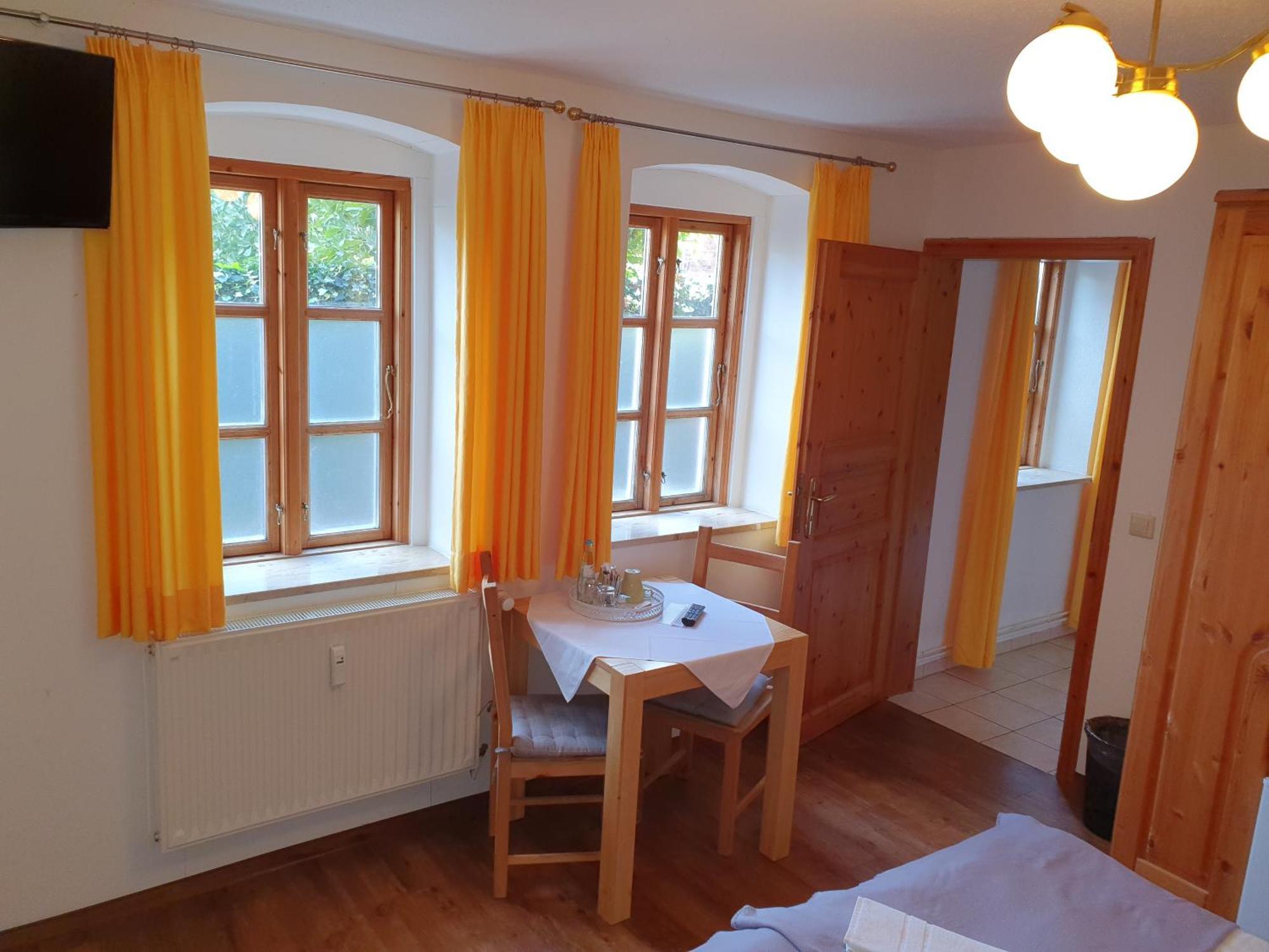 Altstadtcafe Und Pension Havelberg Exteriör bild
